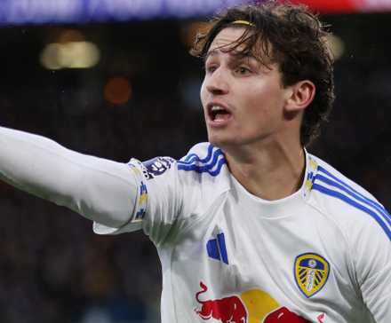 brenden-aaronson-leeds-villa