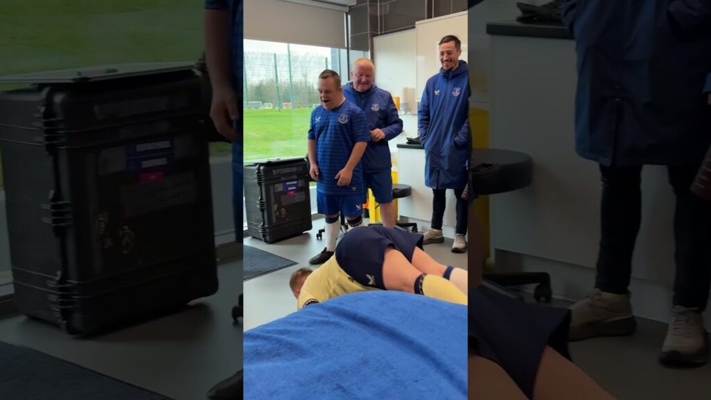 When #JackGrealish asks if you can do #theworm & you bust these moves out! 💙🪱 #worlddownsyndromeday When #JackGrealish asks if you can do #theworm & you bust these moves out! 💙🪱 #worlddownsyndromeday