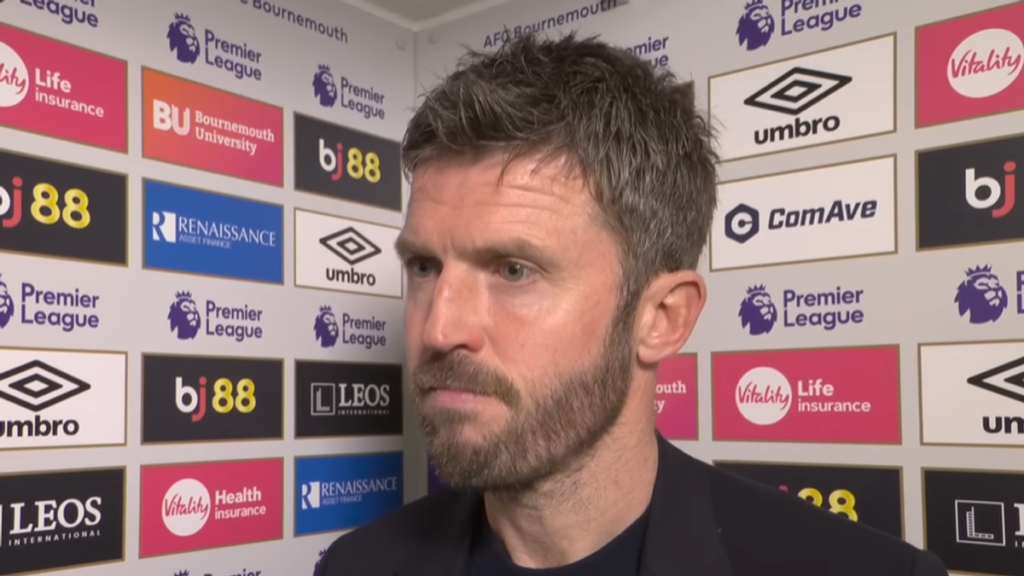 Michael Carrick summed up referee controversy vs Manchester United in one word