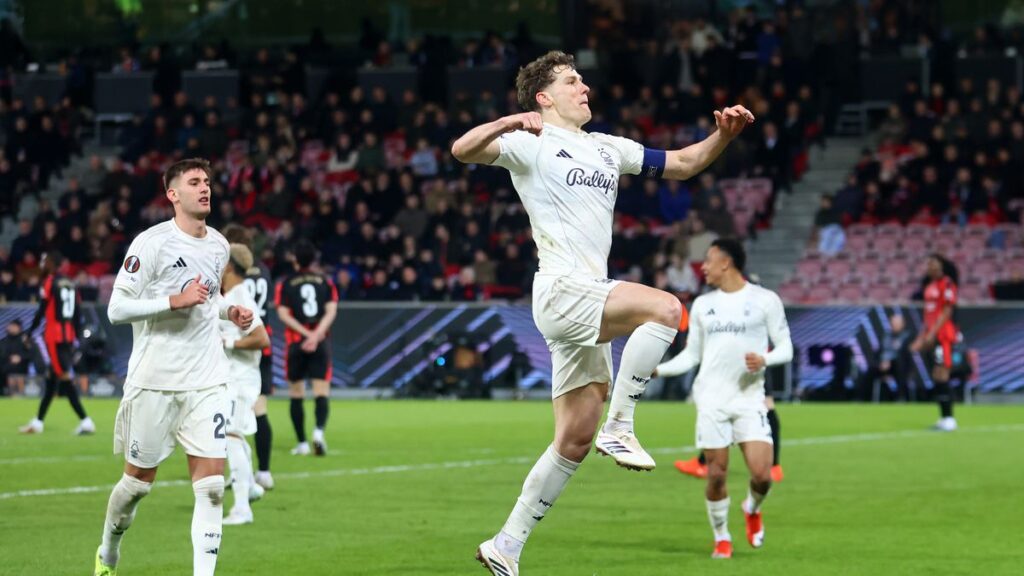 Nottingham Forest out to take advantage of Spurs 'noise' in huge six-pointer