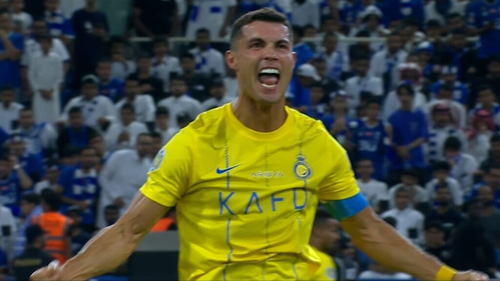 Cristiano Ronaldo SCORES 2 GOALS and REFUSES TO LOSE with 10 MEN!