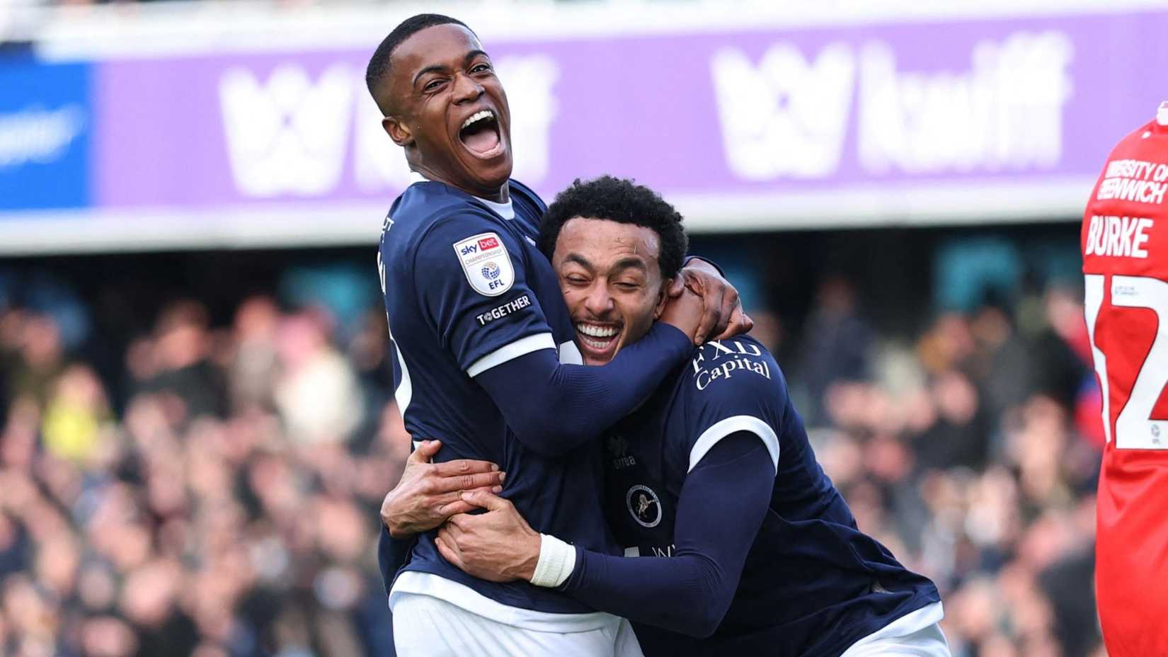 Femi Azeez, Millwall