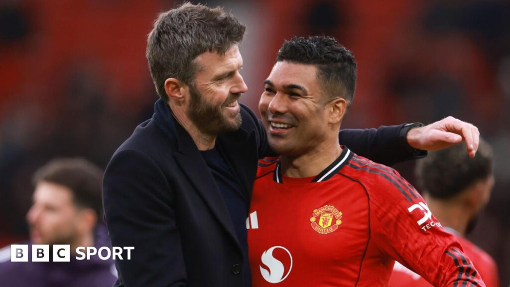 Premier League LIVE: Crystal Palace vs Leeds United, Manchester United vs Aston Villa, Nottingham Forest vs Fulham & Liverpool vs Tottenham Hotspur - scores, live text updates, radio commentaries