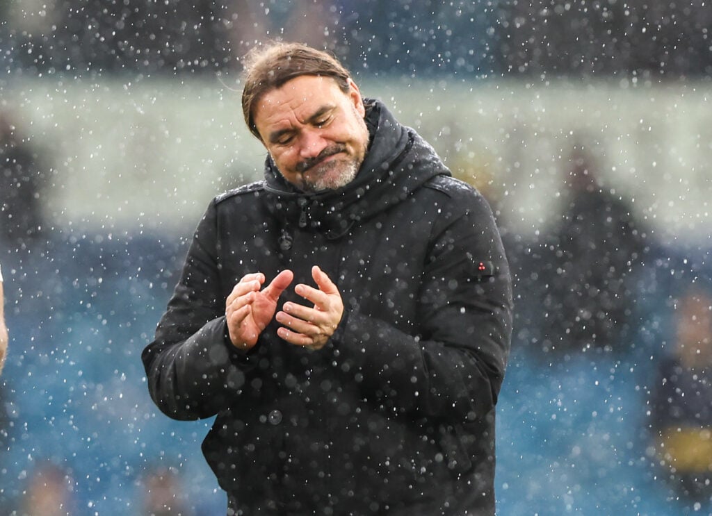 Daniel Farke clapping his hands for Leeds