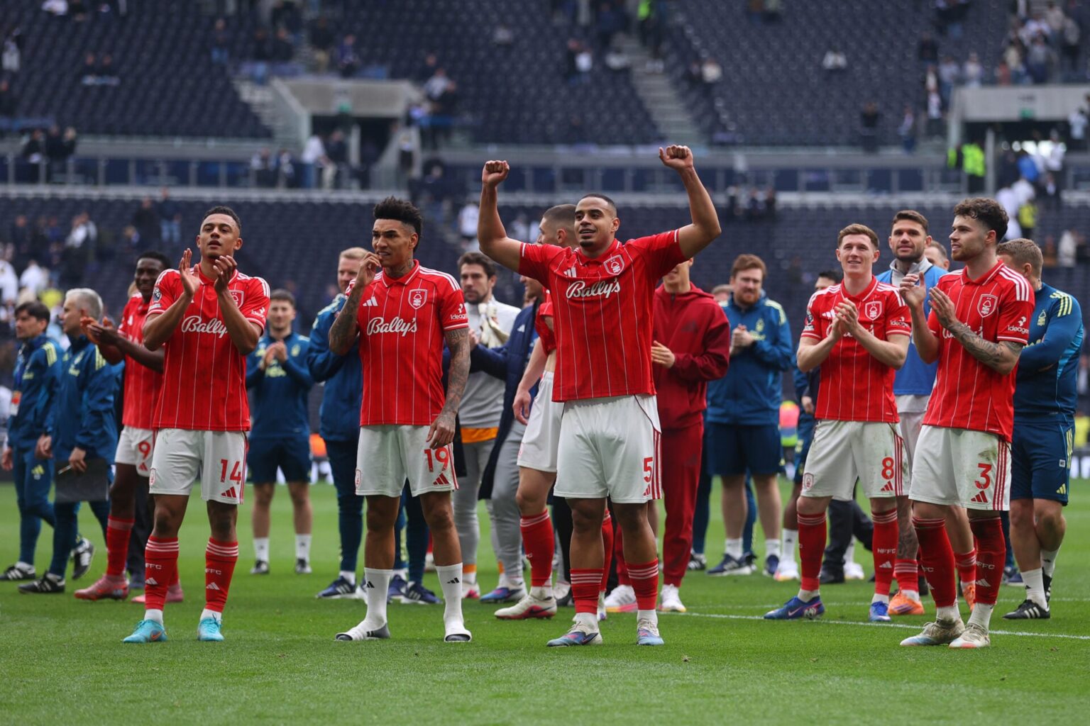 Harry Redknapp picks which of Nottingham Forest, West Ham and Tottenham are most likely to stay up