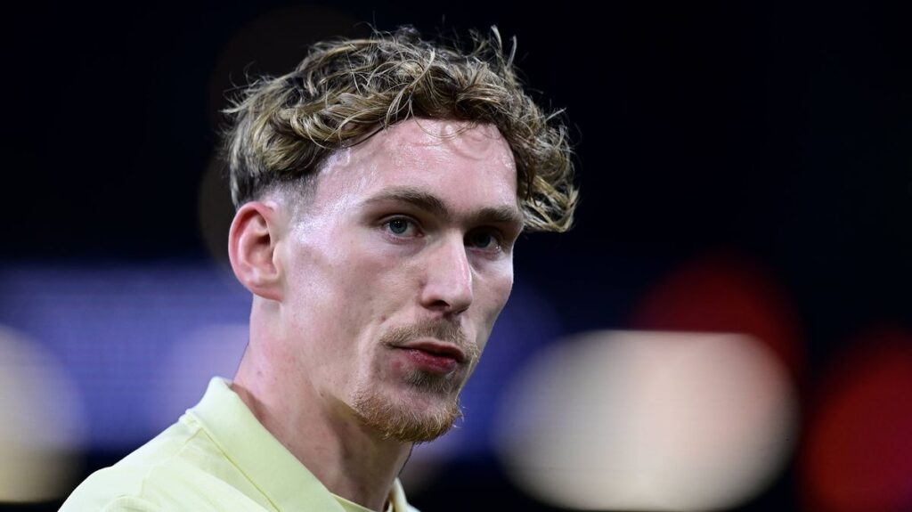 Everton star James Garner reveals career turning point after landing dream England call