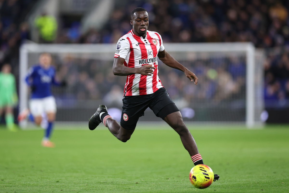 LIVERPOOL, ENGLAND - JANUARY 04: Michael Kayode of Brentford and Italy during the Premier League match between Everton and Brentford at Hill Dickinson Stadium on January 04, 2026 in Liverpool, England. (Photo by Alex Livesey/Getty Images)