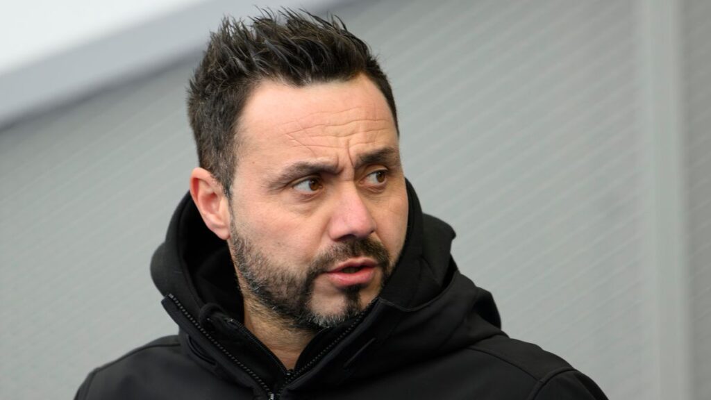 Man Utd change their mind on Roberto De Zerbi as Tottenham target's next job becomes clear