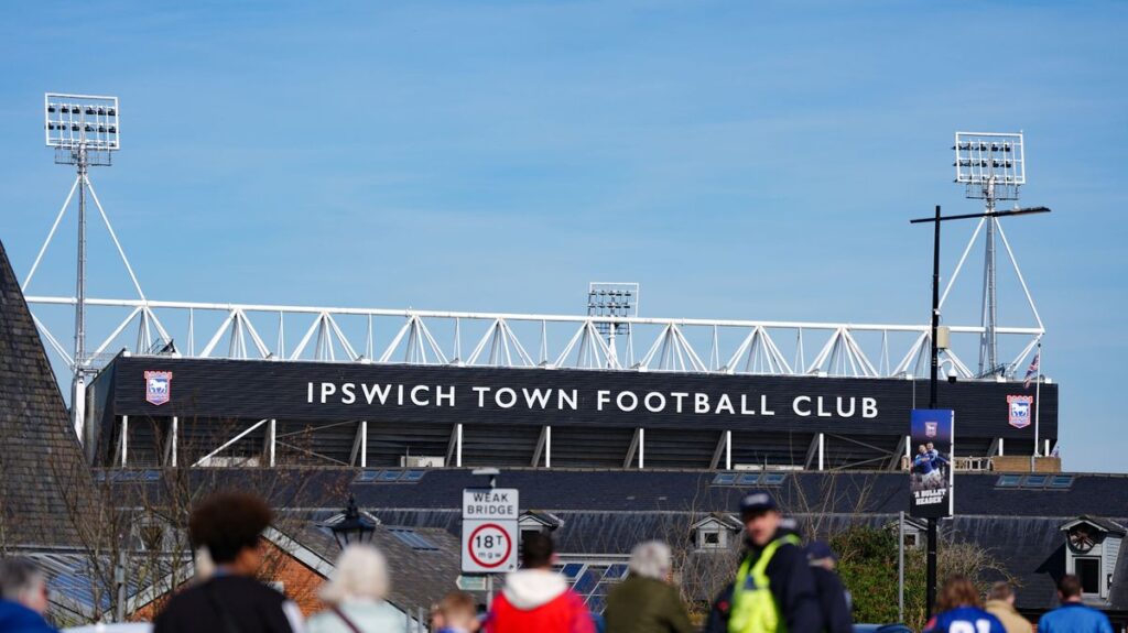 Ipswich condemned over Nigel Farage visit while Frank Lampard warns against Coventry complacency