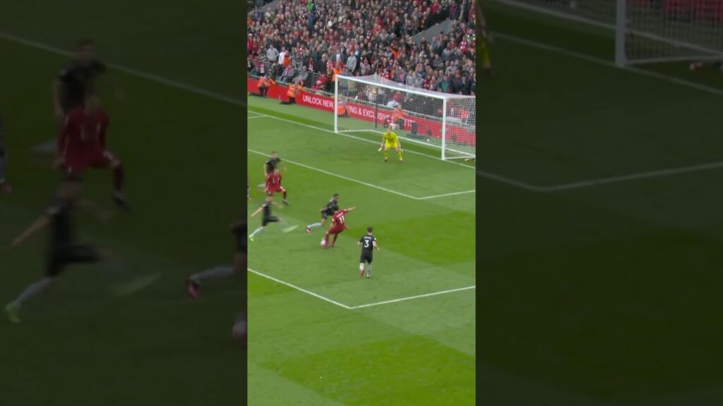 SUPER SAVE TO STOP SALAH SCORING!