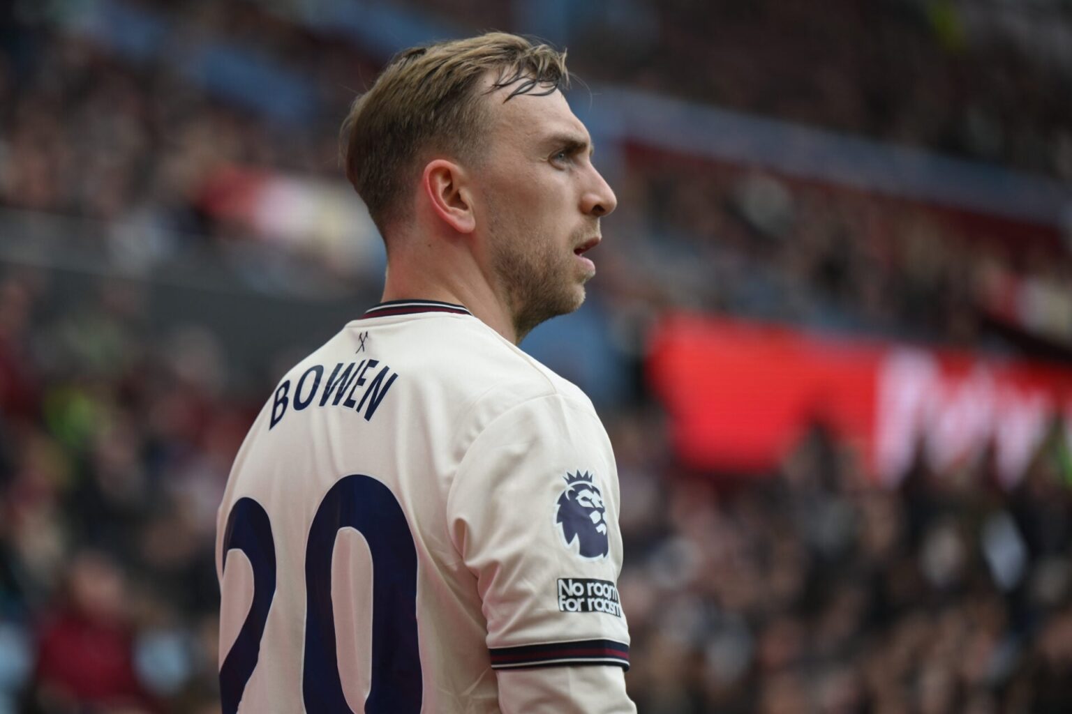 Jamie Carragher and Steven Gerrard explain why Jarrod Bowen won't leave West Ham for Liverpool