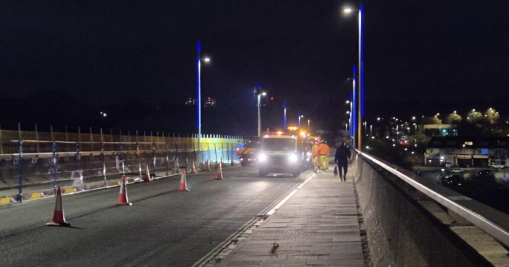 Southampton Itchen Bridge lights £250k price tag branded 'wasteful'