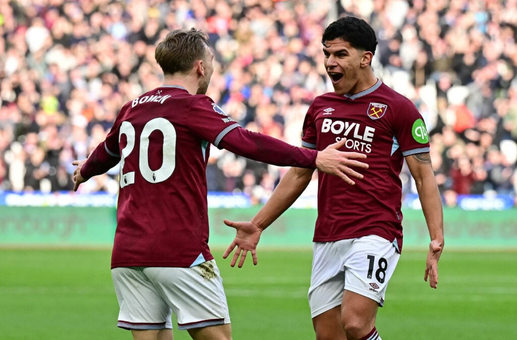 Mateus Fernandes of West Ham United celebrates scoring his team's third goal with teammate Jarrod Bowen