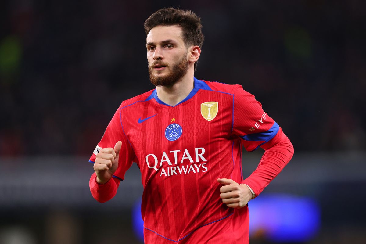 Khvicha Kvaratskhelia has been linked with a move away from PSG