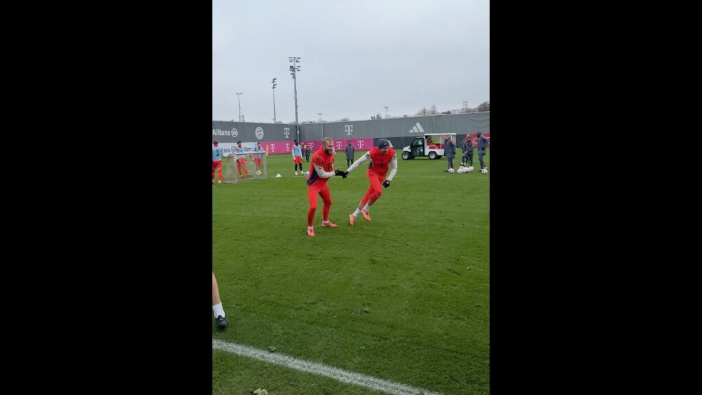 Joshua Kimmich, Leon Goretzka and Konrad Laimer in a good mood at Bayern's training session