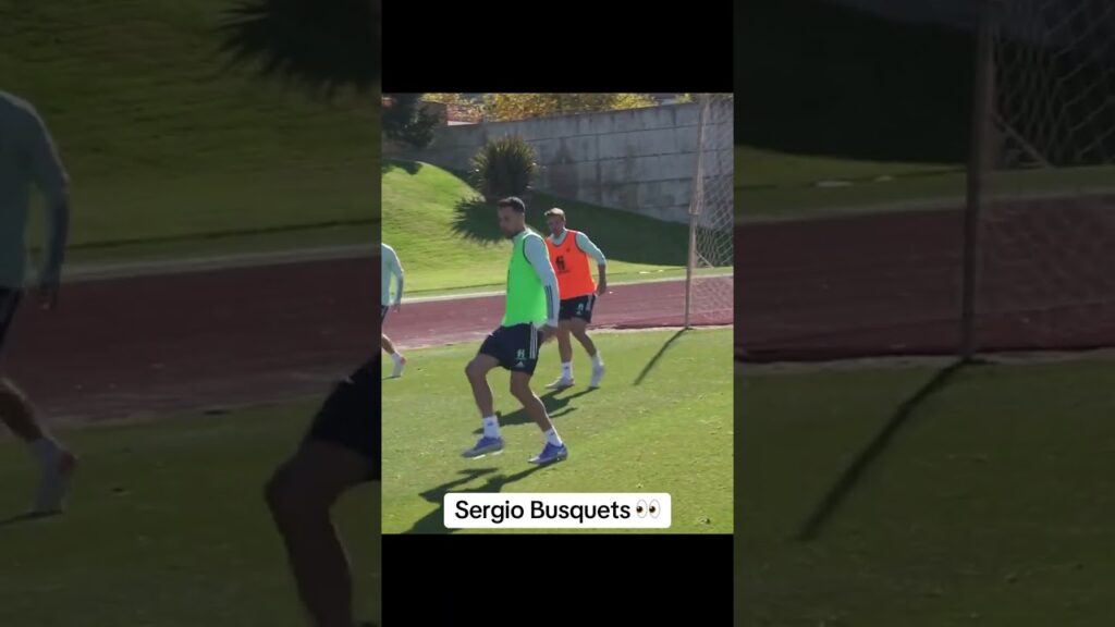 It's international break and you have to mark Sergio Busquets 😮‍💨 (via @sefutbol/TT)