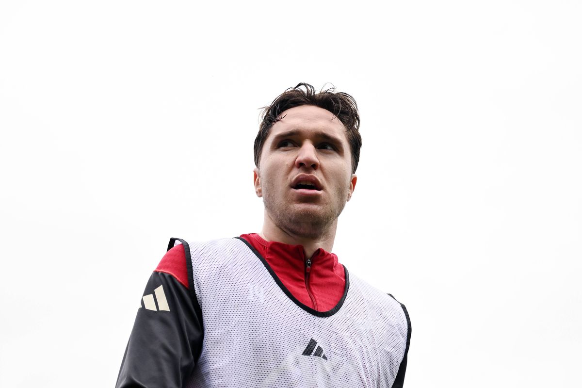 KIRKBY, ENGLAND - FEBRUARY 26: (THE SUN OUT, THE SUN ON SUNDAY OUT) Federico Chiesa of Liverpool during a training session at AXA Training Centre on February 26, 2026 in Kirkby, England. (Photo by Andrew Powell/Liverpool FC via Getty Images)