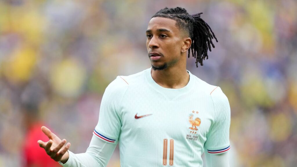 Liverpool told Michael Olise's future plans as Bayern Munich make stance clear