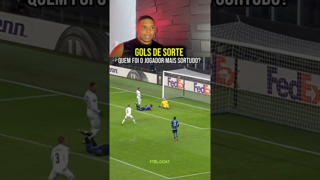 Gols com uma pitada de sorte! 🤯🤣 #futebol #football #lukaku #zlatan #cristiano #humor #soccer