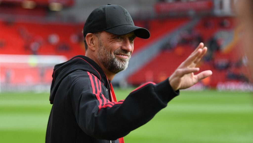 Jurgen Klopp confirms Liverpool return date after receiving hero’s welcome at legends game Jurgen Klopp confirms Liverpool return date after receiving hero's welcome at legends game