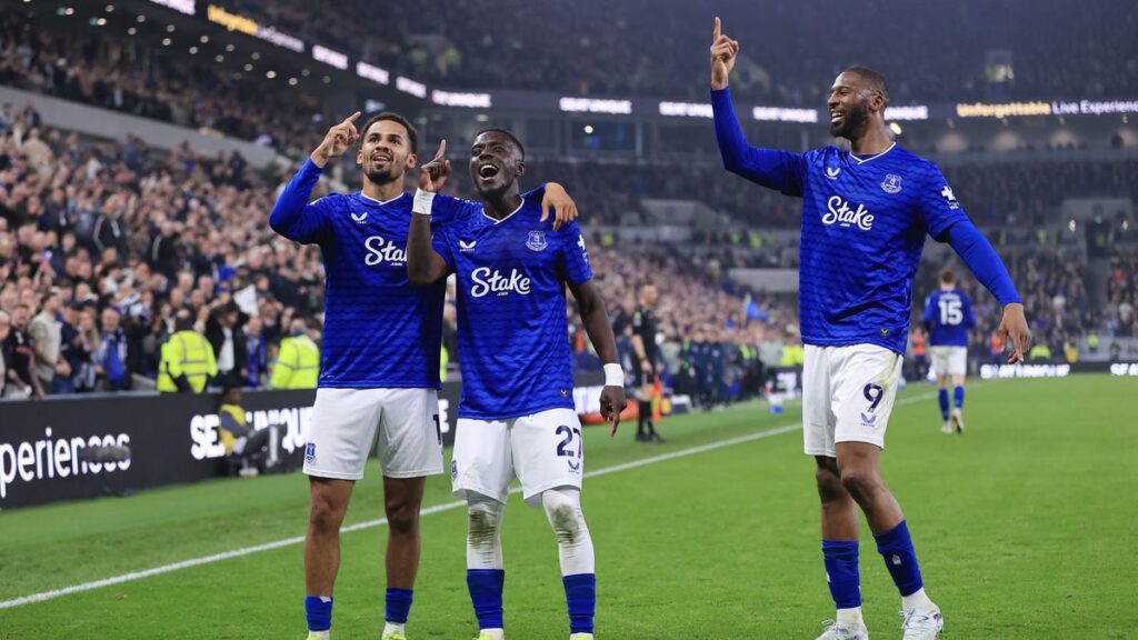 'Extremely ordinary' - Legendary voice does not hold back over what Everton did to Chelsea