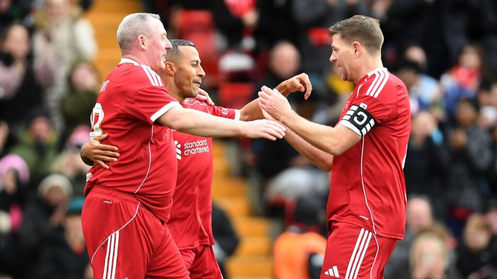 Thiago Alcantara reveals brutal Steven Gerrard dig during Liverpool Legends game