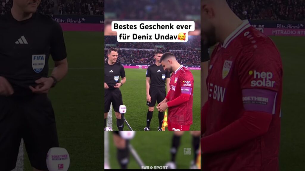 Undav freut sich über das Geschenk von Schlotterbeck: Eine Marionette aus der Ausgburger Puppenkiste