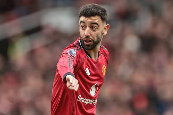 Artikelbild:Journalist claims Manchester United lead race for Premier League midfielder