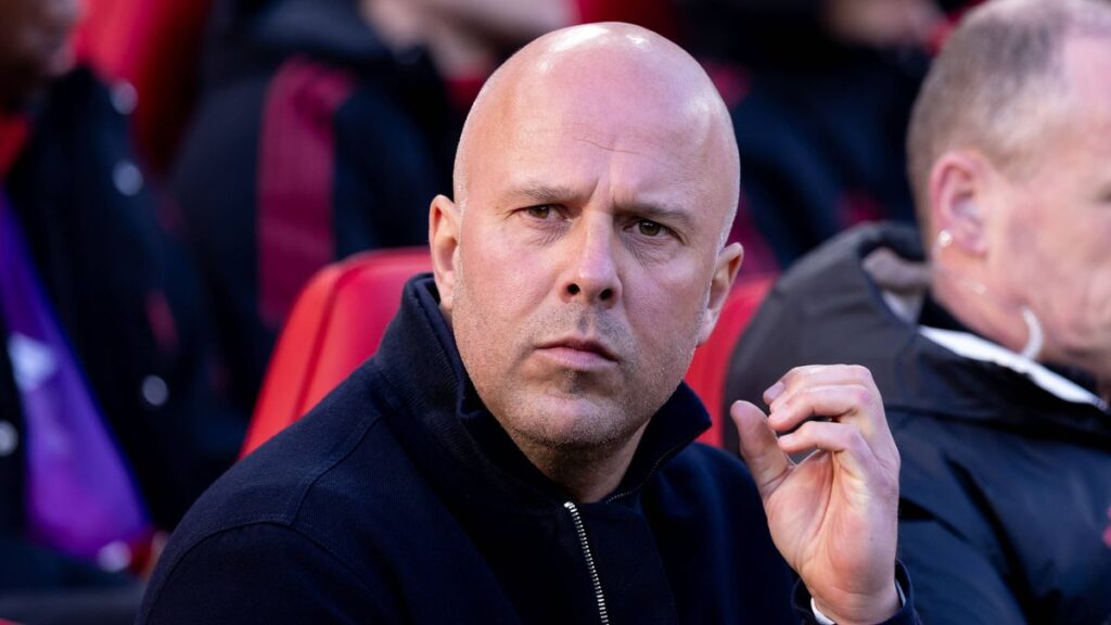 Liverpool want to sign Luis Suarez in 'head-to-head' transfer war with Newcastle