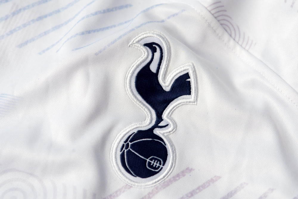 Tottenham, Liverpool and Manchester United contact causes panic - €40m for summer move