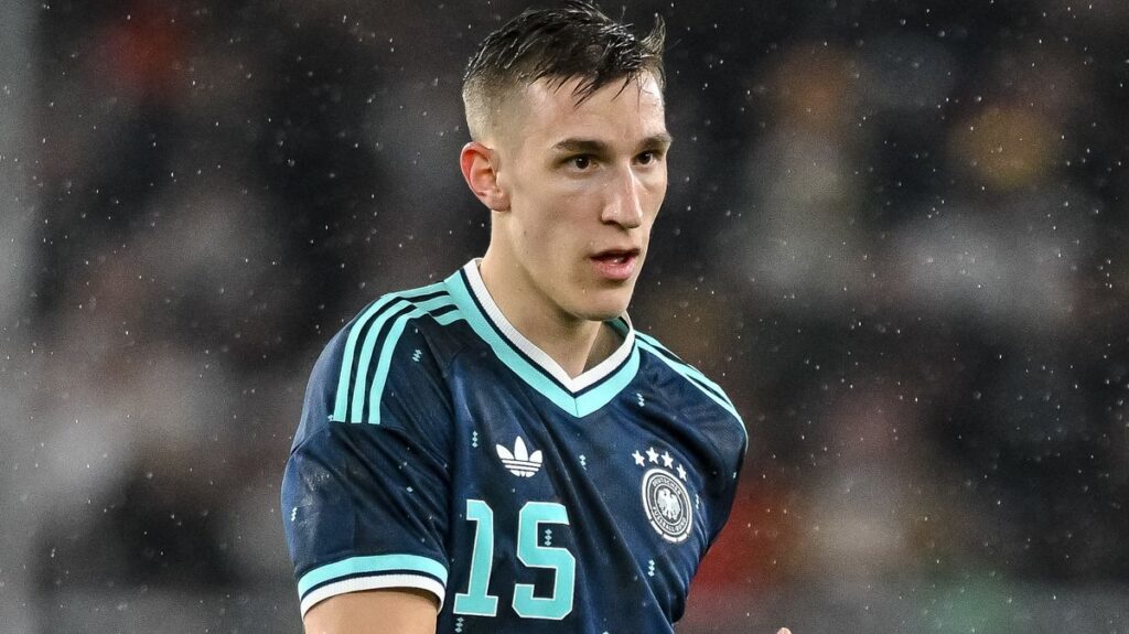Nico Schlotterbeck gives Liverpool new transfer hope after ‘surprise’ contract admission Nico Schlotterbeck gives Liverpool new transfer hope after 'surprise' contract admission