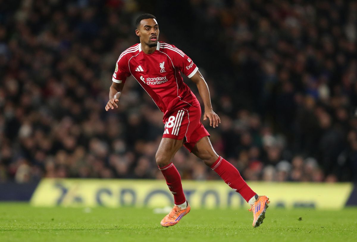 LONDON, ENGLAND - JANUARY 04: Ryan Gravenberch of Liverpool  during the Premier League match between Fulham and Liverpool at Craven Cottage on January 04, 2026 in London, England. (Photo by Izzy Poles - AMA/Getty Images)