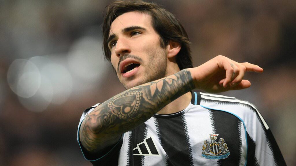 [Craig Hope, in the article] Sources now expect Manchester United to make a formal approach to Newcastle for Tonali after the season’s end