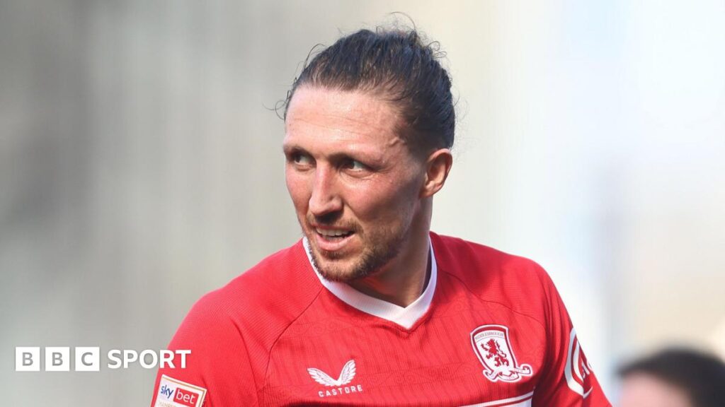 Luke Ayling: Middlesbrough defender to stay for another season