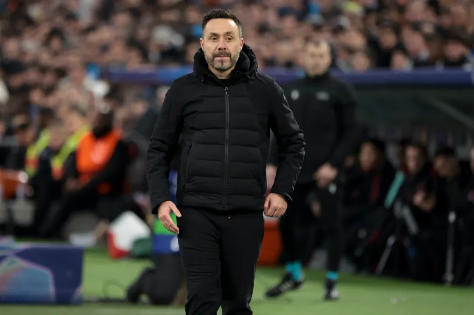 Roberto de Zerbi during the UEFA Champions League 2025/26 League Phase MD7 football match between Olympique de Marseille (OM) and Liverpool