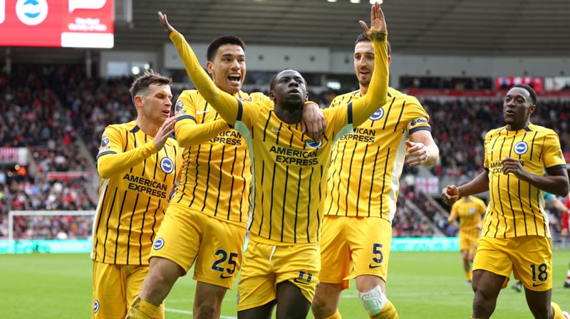  Yankuba Minteh celebrates scoring in Sunderland 0-1 Brighton