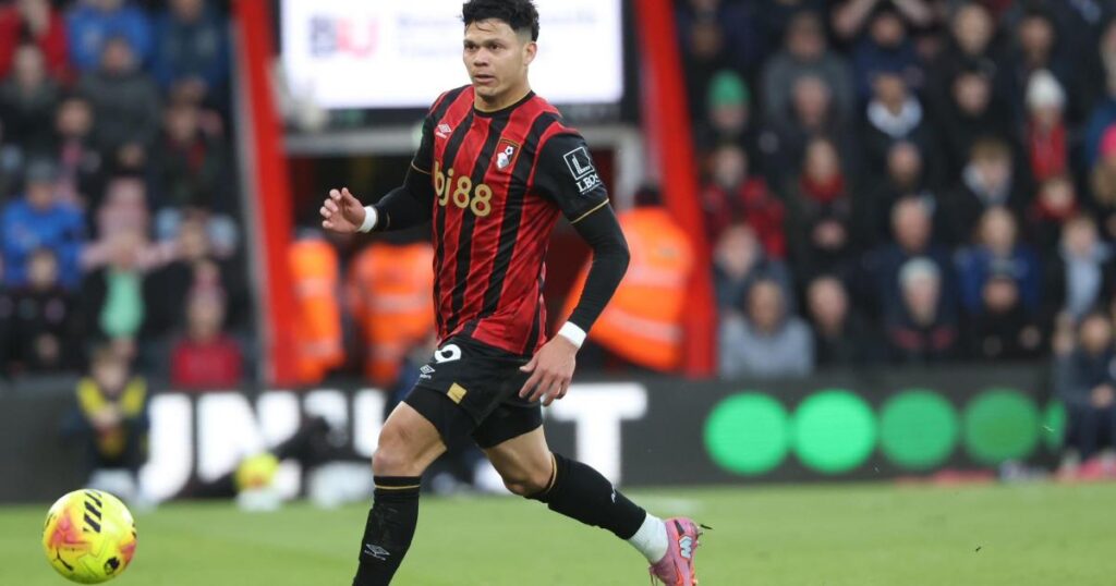 Evanilson faces fitness assessment before Brentford visit