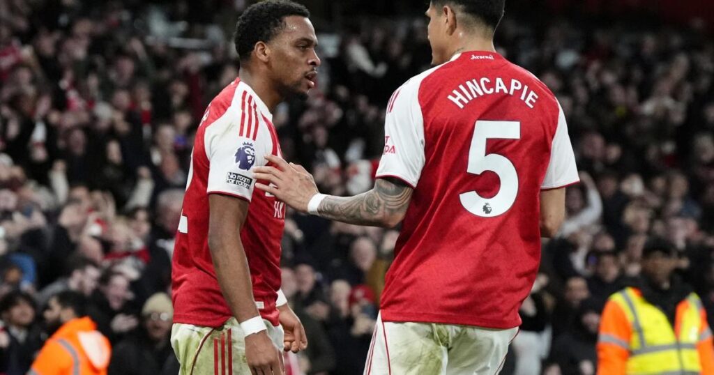 Arsenal survive late drama as Tottenham’s worries deepen Arsenal survive late drama as Tottenham’s worries deepen