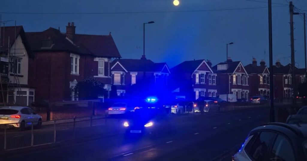 One person hurt in Southampton as Bitterne Road West blocked