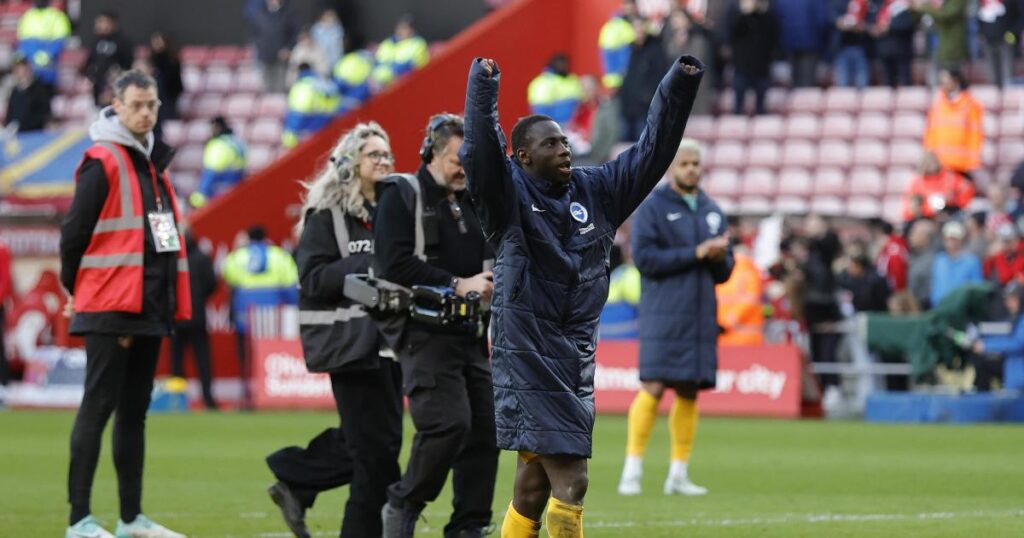 Yankuba Minteh shines to delight Brighton boss
