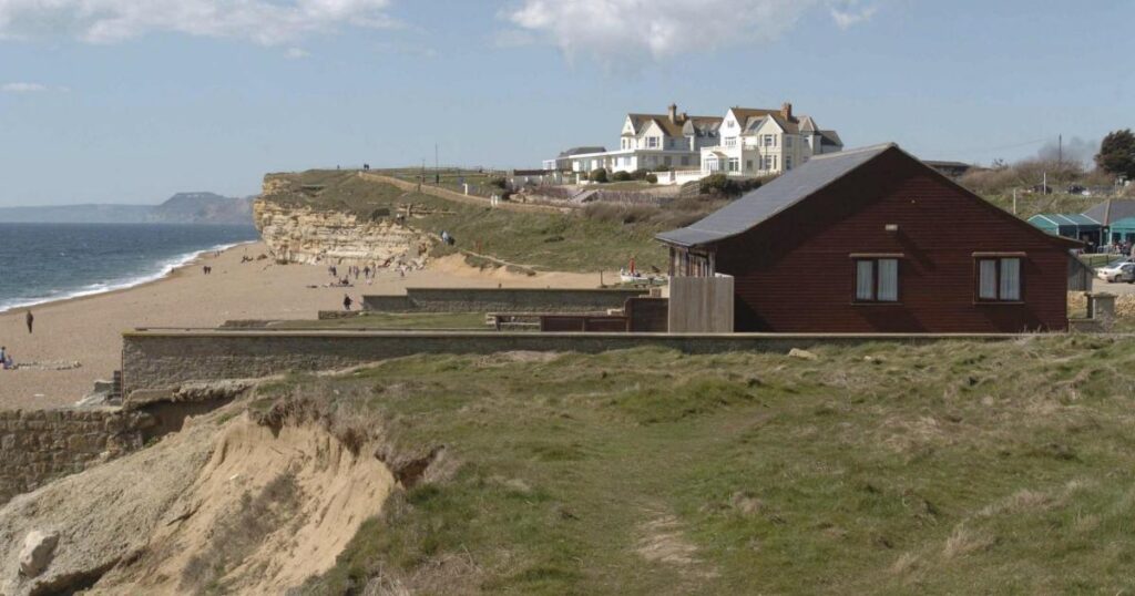 How a £46k Dorset beach chalet hit a £500k market price