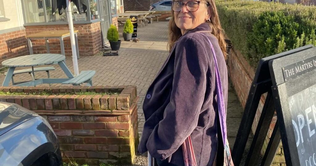 Mum suffers sudden seizure while driving on A31 near Wimborne