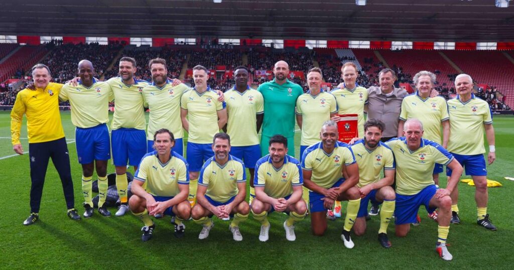 Southampton legends play out eight-goal thriller vs Man United