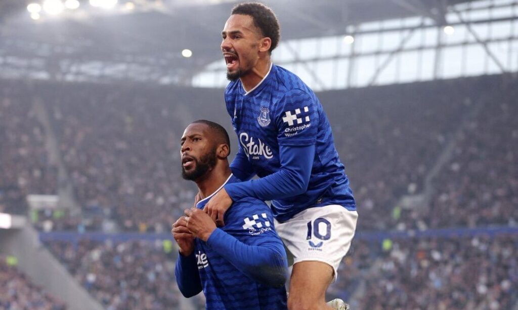 Everton 3-0 Chelsea: Three talking points