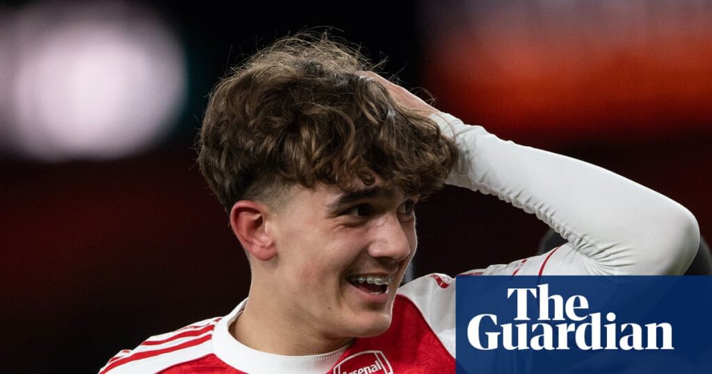 Arsenal pull away at top and Spurs grab a late point at Liverpool