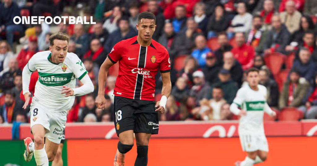 On-Loan Leeds United Striker Is On The Radar Of Wrexham: Should Farke Let Him Go?