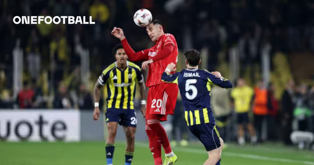 Bologna eye Nottingham Forest star Lorenzo Lucca