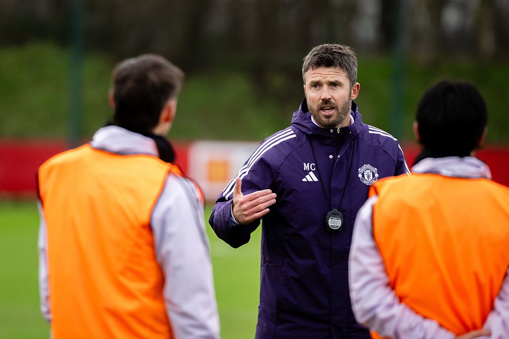 Michael Carrick overseeing training as Manchester United interim boss