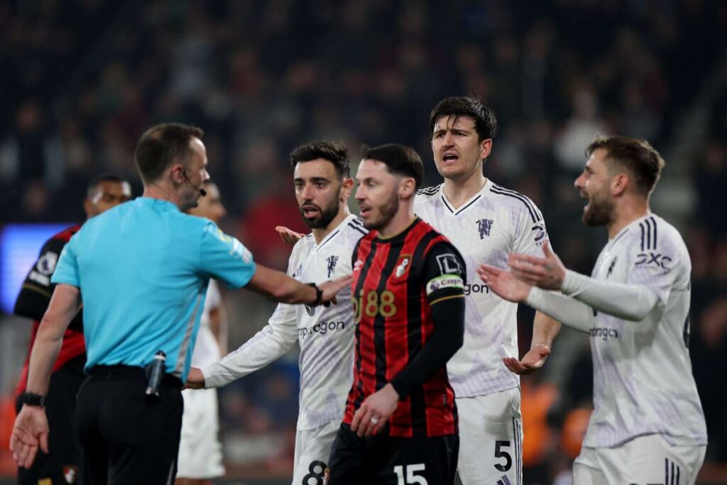 Maguire sent off as Bournemouth come from behind to draw with Man Utd