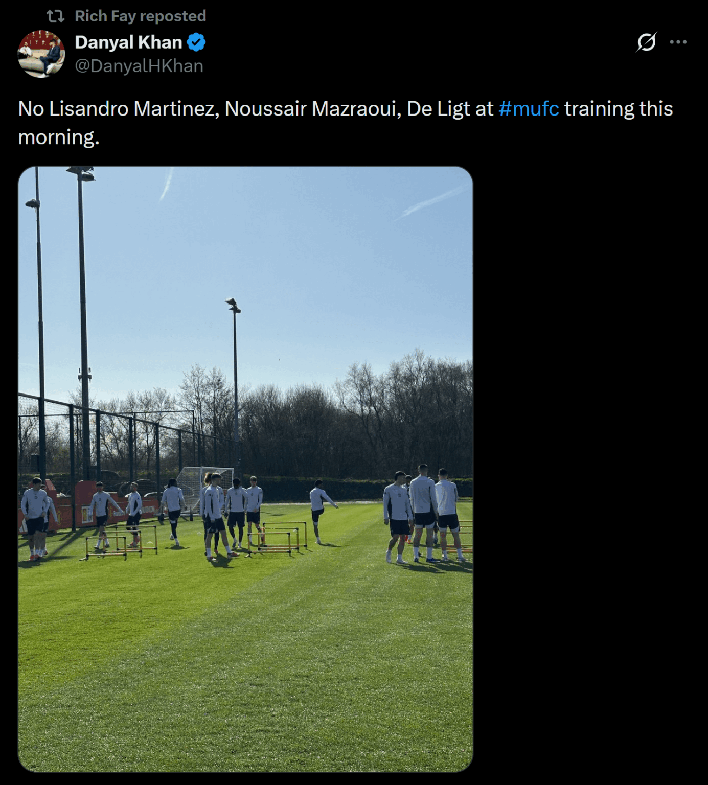 [Danyal Khan, Sky] No Lisandro Martinez, Noussair Mazraoui, De Ligt at #mufc training this morning.